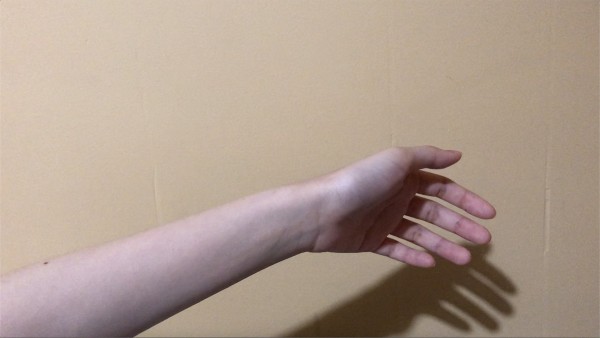 <span class='caption-artist'>Yunting Liu</span>, <span class='caption-title'>Hi</span>, <span class='caption-year'>2021</span>