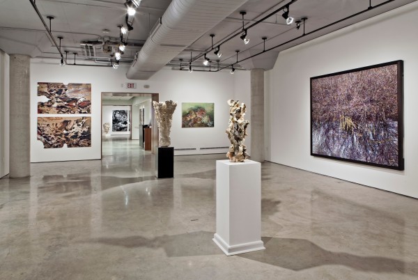 <span class='caption-artist'>The 