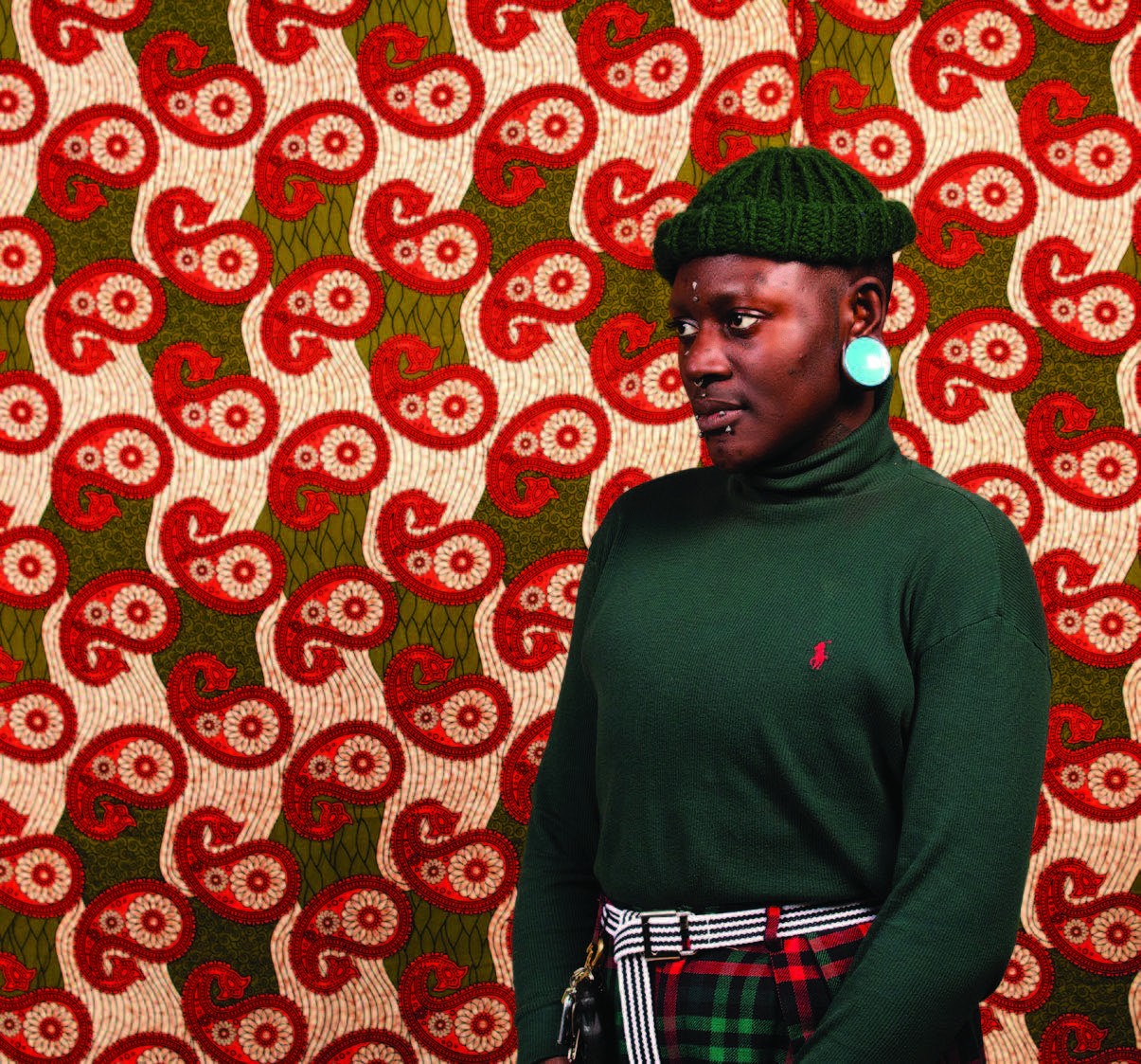 <span class='caption-artist'>Bishara Elmi</span>, <span class='caption-title'>Cynn (from the series The Space Between Us)</span>, <span class='caption-year'>2019</span>